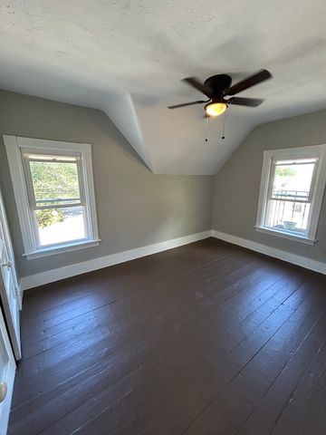 560 Church St 560, Northbridge, MA 01534