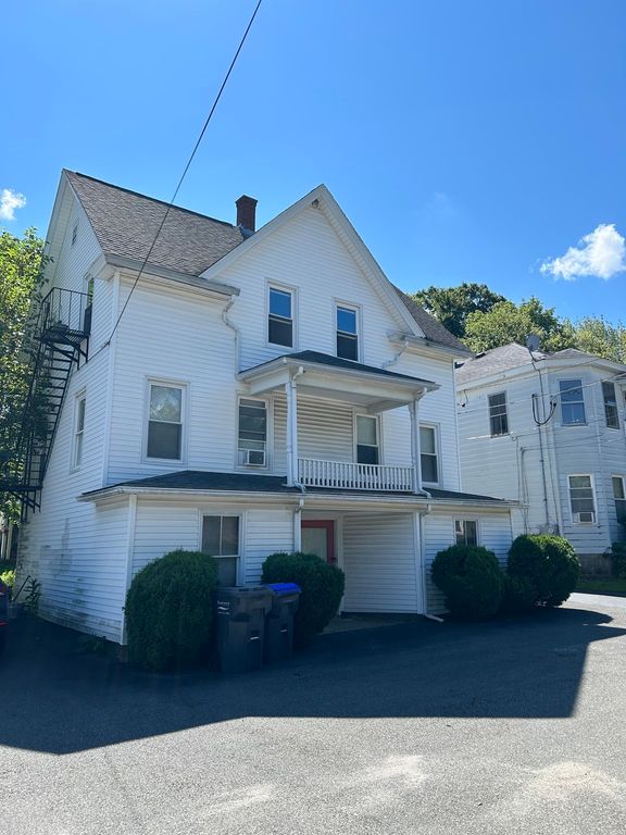 560 Church St 560, Northbridge, MA 01534