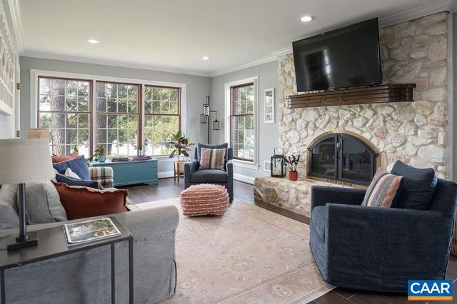 25 BOLLING CIR, Palmyra, VA 22963