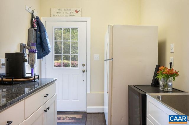 25 BOLLING CIR, Palmyra, VA 22963