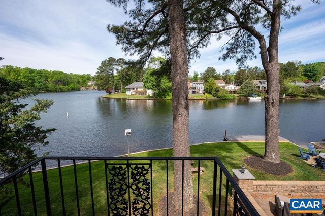 25 BOLLING CIR, Palmyra, VA 22963