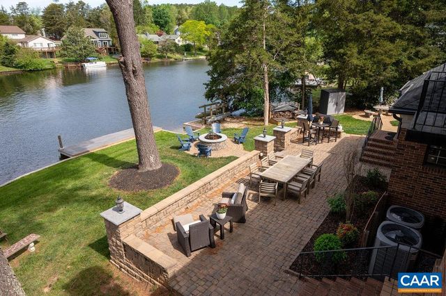 25 BOLLING CIR, Palmyra, VA 22963