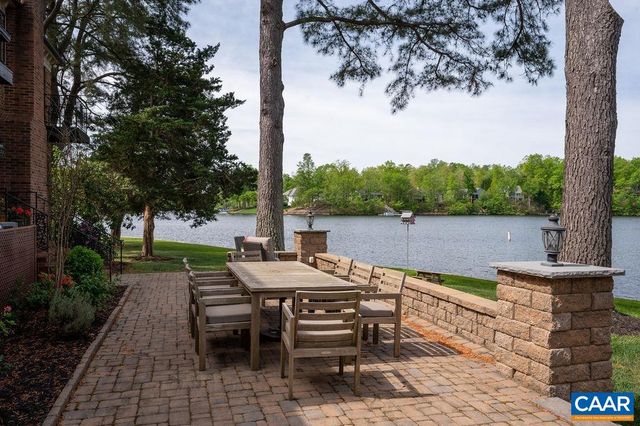 25 BOLLING CIR, Palmyra, VA 22963