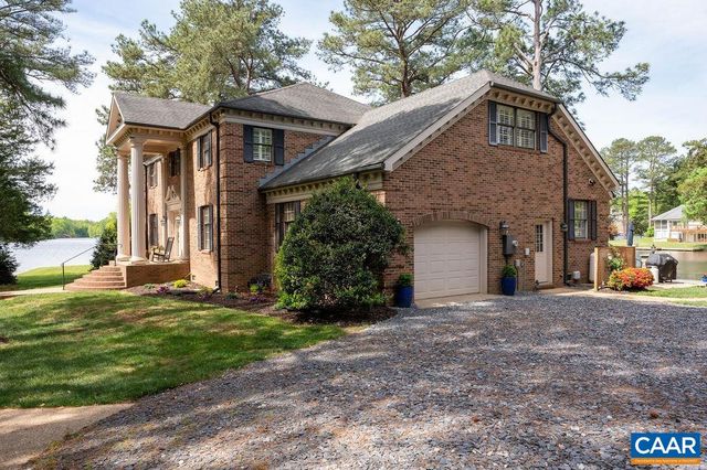 25 BOLLING CIR, Palmyra, VA 22963