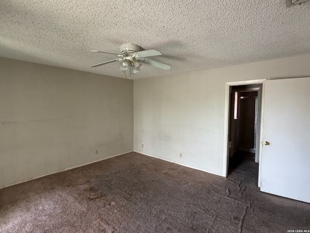 5802 Royal bnd, San Antonio, TX 78239