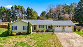 916 Plantation Drive, Lenoir, NC 28645
