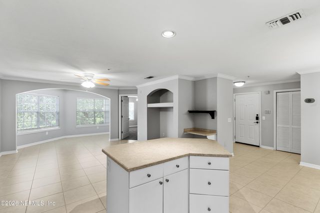 3591 KERNAN Boulevard S 118, Jacksonville, FL 32224