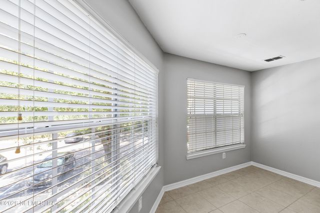 3591 KERNAN Boulevard S 118, Jacksonville, FL 32224