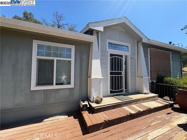 3348 Wolf Creek Road, Clearlake Oaks, CA 95423