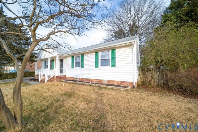 1030 Briarcliffe Dr, Colonial Heights, VA 23834