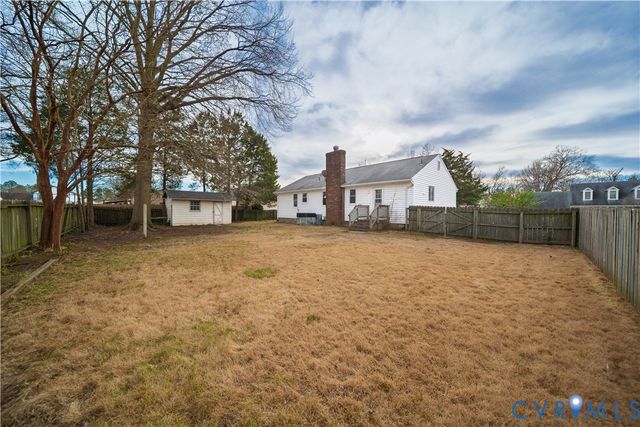 1030 Briarcliffe Dr, Colonial Heights, VA 23834