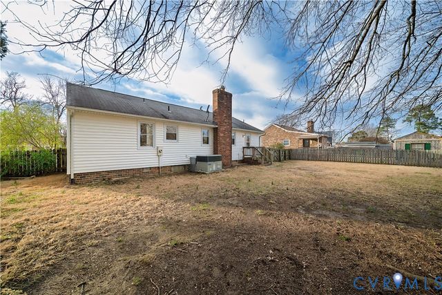 1030 Briarcliffe Dr, Colonial Heights, VA 23834