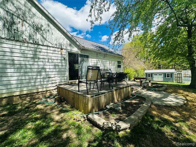 5827 Annibal Drive, Lapeer, MI 48446