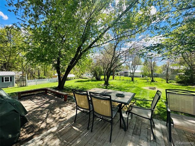 5827 Annibal Drive, Lapeer, MI 48446