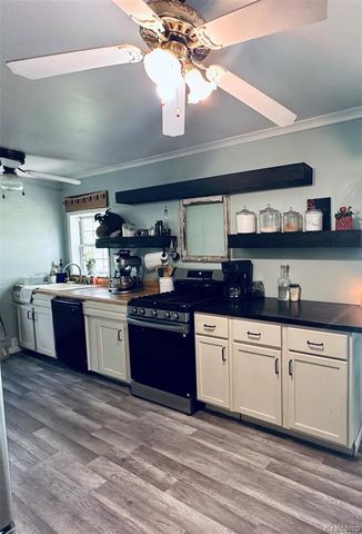 5827 Annibal Drive, Lapeer, MI 48446