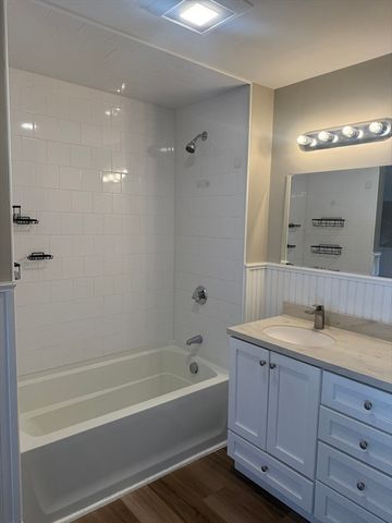 113 Union St 2, Bridgewater, MA 02324