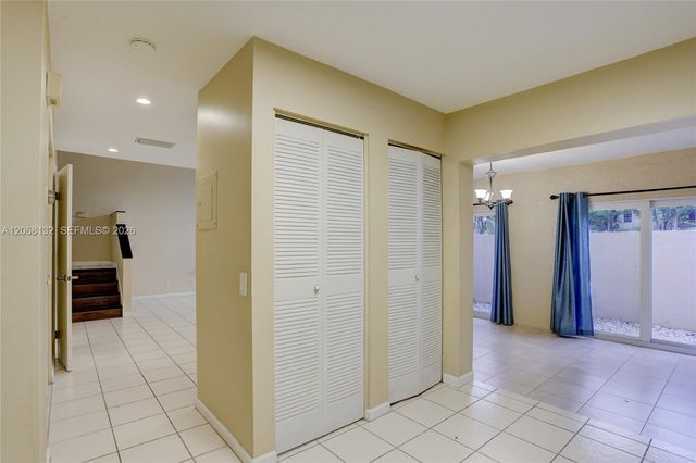 6659 Via Regina 7, Boca Raton, FL 33433