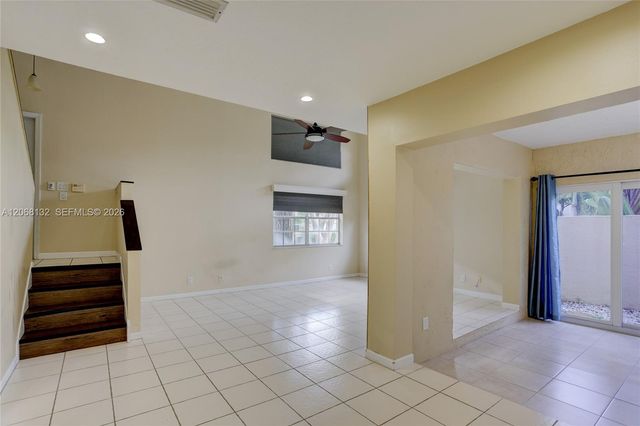 6659 Via Regina 7, Boca Raton, FL 33433
