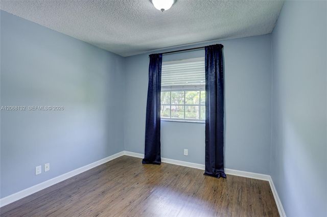 6659 Via Regina 7, Boca Raton, FL 33433