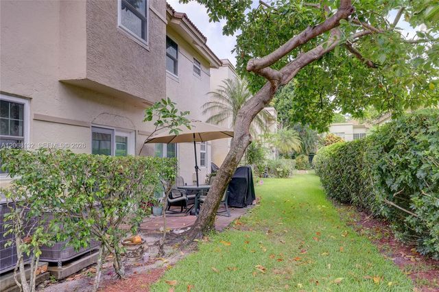 6659 Via Regina 7, Boca Raton, FL 33433
