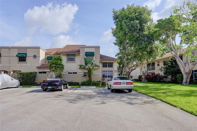 6659 Via Regina 7, Boca Raton, FL 33433