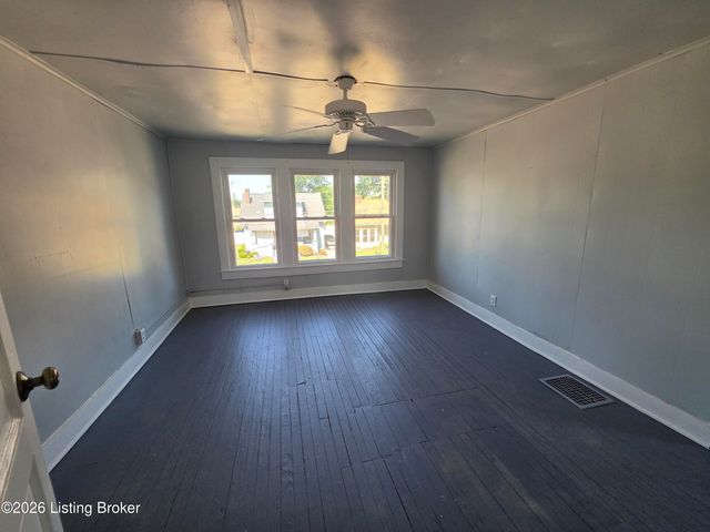 321 S 39th St, Louisville, KY 40212
