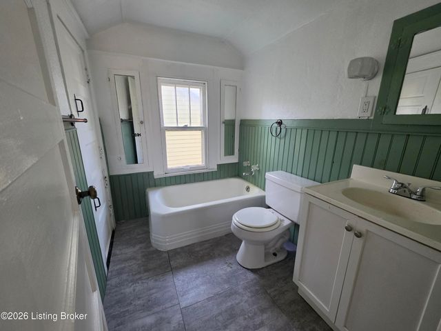 321 S 39th St, Louisville, KY 40212