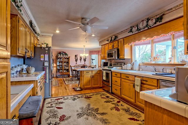 5753 Jackson Lane, Young Harris, GA 30582