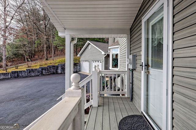 5753 Jackson Lane, Young Harris, GA 30582