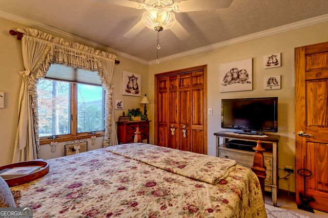 5753 Jackson Lane, Young Harris, GA 30582