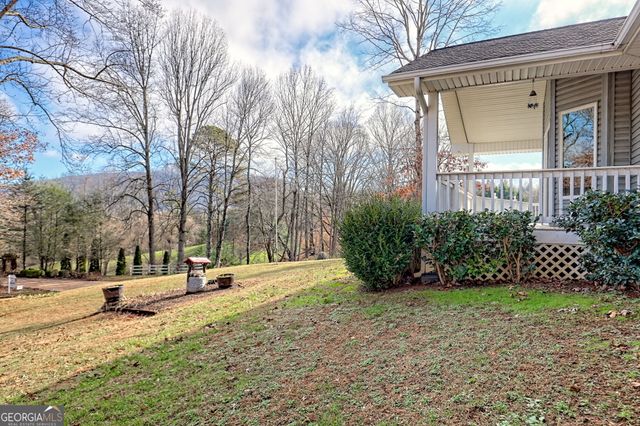 5753 Jackson Lane, Young Harris, GA 30582