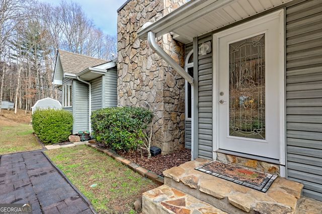 5753 Jackson Lane, Young Harris, GA 30582