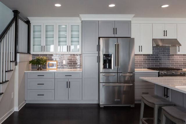 504 Harvest Commons 504, Westport, CT 06880