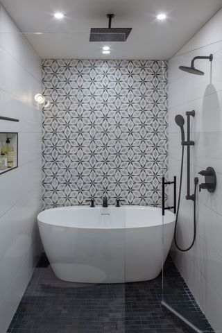 504 Harvest Commons 504, Westport, CT 06880