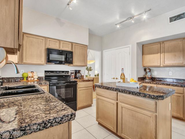 29008 N 46TH Way, Cave Creek, AZ 85331