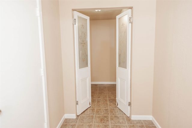146 S Crestwood Boulevard, Desoto, TX 75115