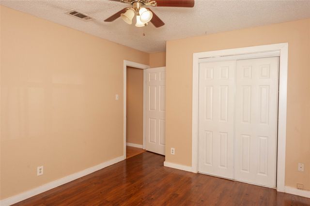 146 S Crestwood Boulevard, Desoto, TX 75115