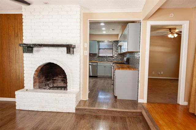 146 S Crestwood Boulevard, Desoto, TX 75115