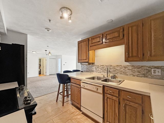 39 Parlin St 304, Everett, MA 02149