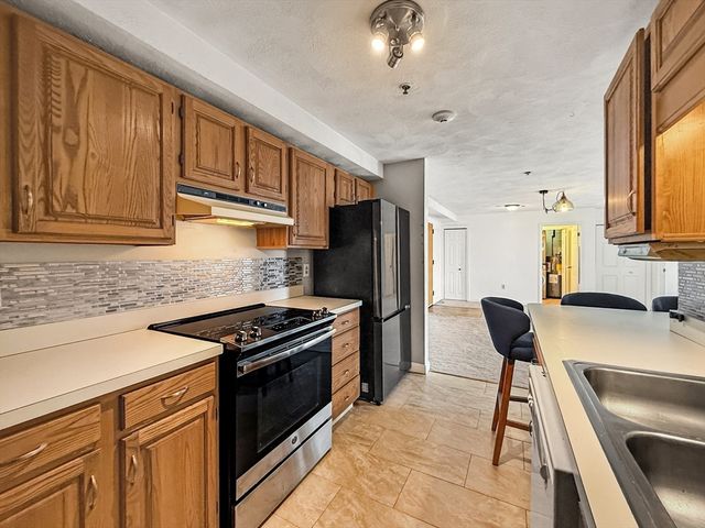 39 Parlin St 304, Everett, MA 02149