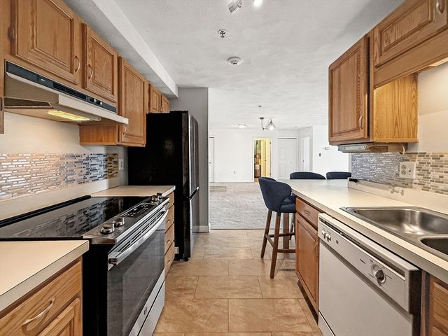 39 Parlin St 304, Everett, MA 02149