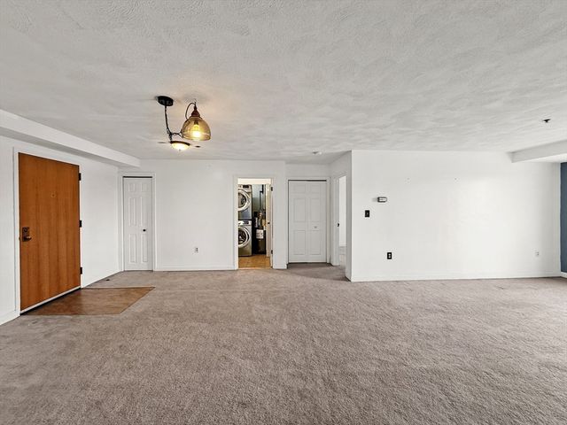 39 Parlin St 304, Everett, MA 02149