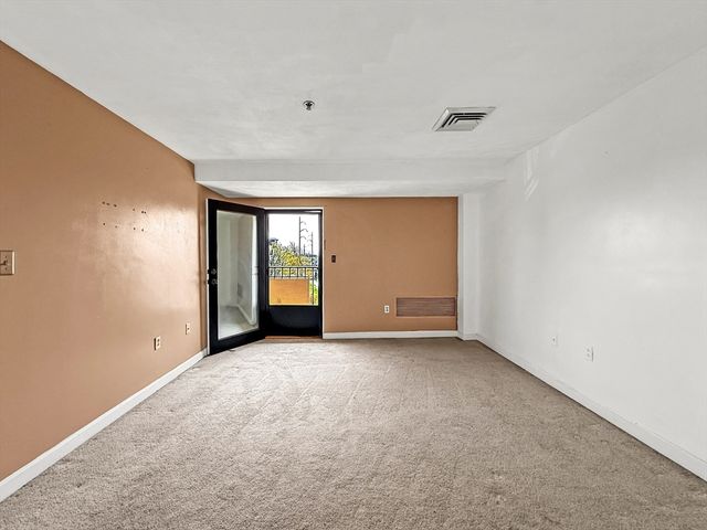 39 Parlin St 304, Everett, MA 02149