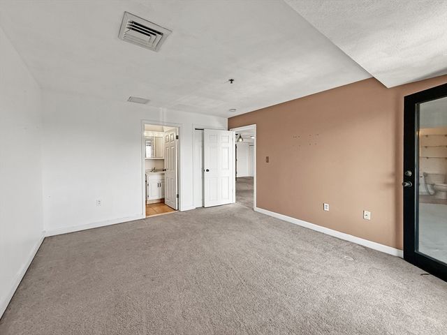 39 Parlin St 304, Everett, MA 02149