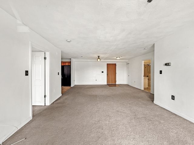 39 Parlin St 304, Everett, MA 02149