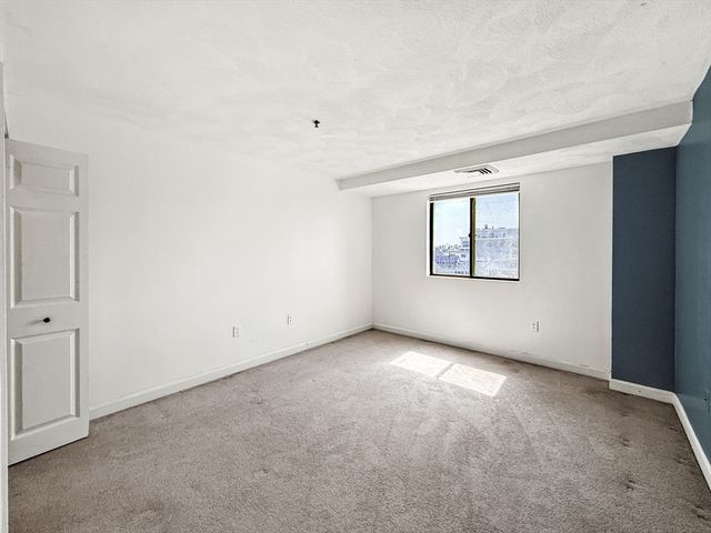 39 Parlin St 304, Everett, MA 02149