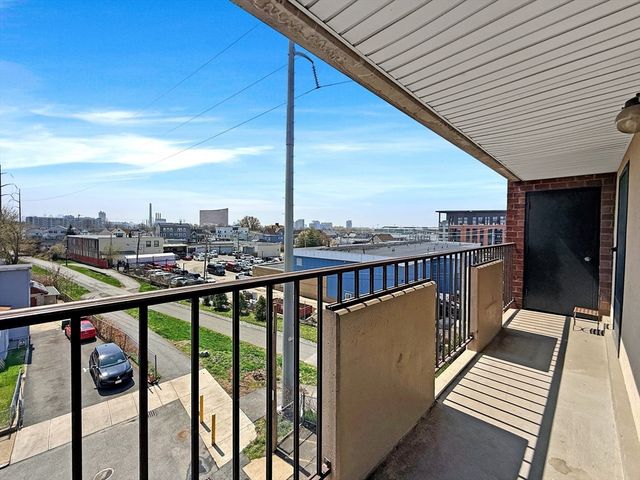 39 Parlin St 304, Everett, MA 02149