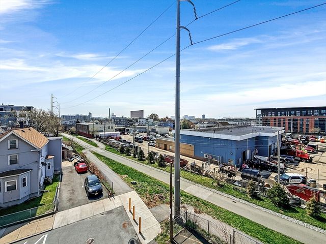 39 Parlin St 304, Everett, MA 02149