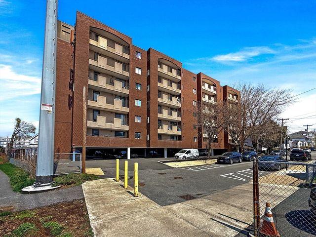 39 Parlin St 304, Everett, MA 02149