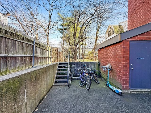 39 Parlin St 304, Everett, MA 02149